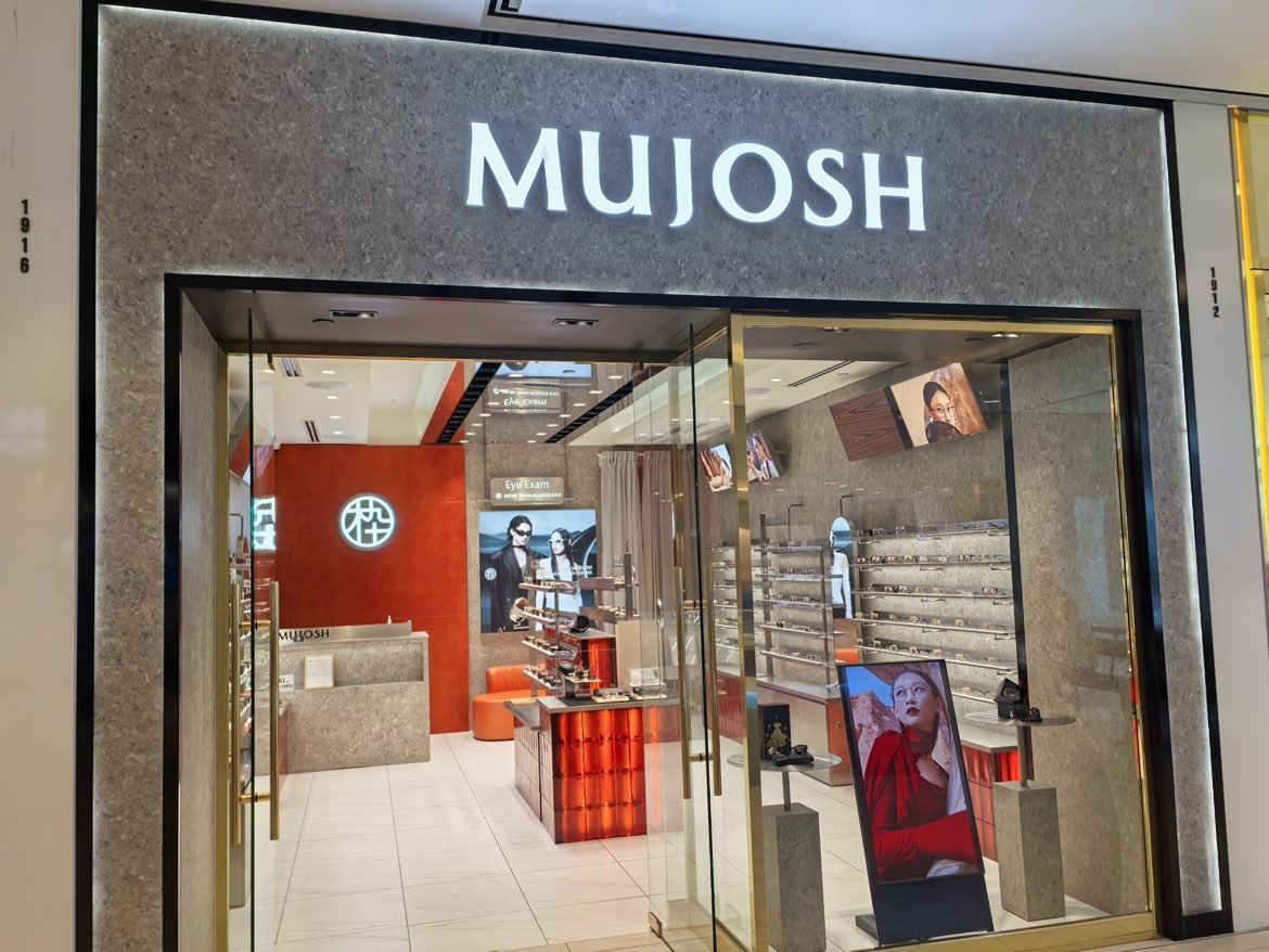 MUJOSH Richmond Centre storefront